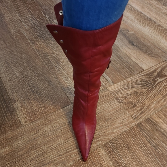 Aldo red leather boots and matching purse - Picture 3 of 4